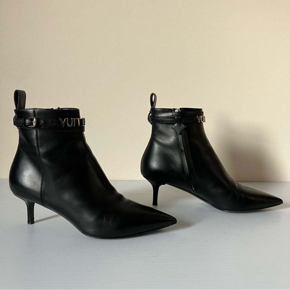 Louis Vuitton Black Callback Kitten Heel Ankle Boot size 37 - Picture 5 of 16